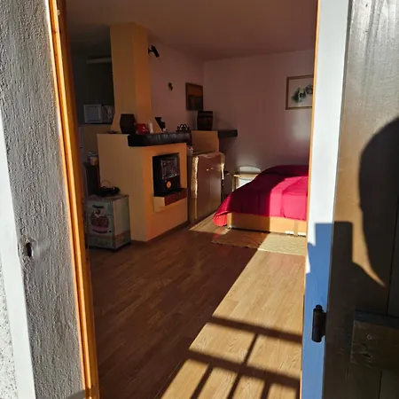 Appartamento La Casa Del Lupo Serina (Lombardy)