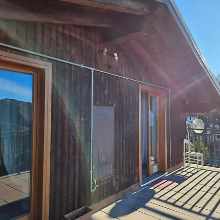 La Casa Del Lupo Apartmán *