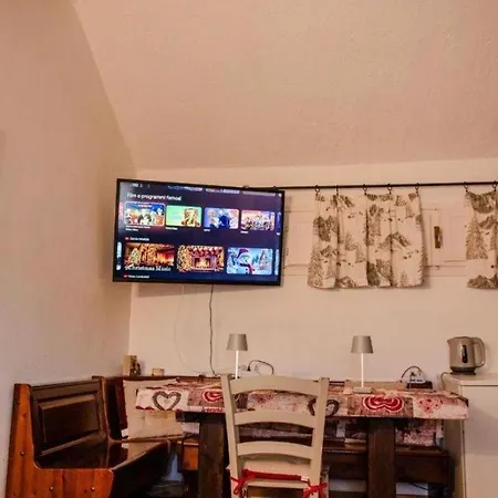 La Casa Del Lupo * Serina (Lombardy)