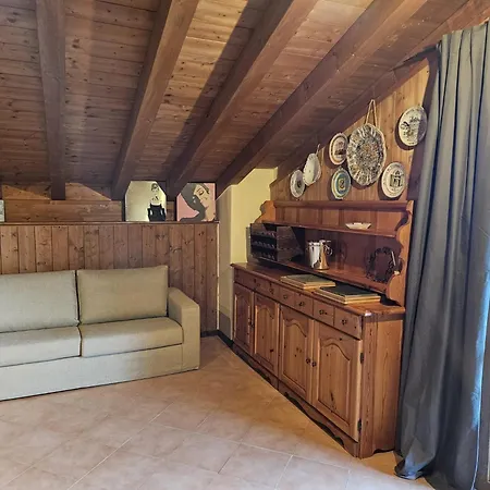 La Casa Del Lupo * Serina (Lombardy)