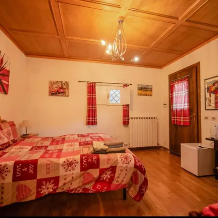 La Casa Del Lupo * Serina (Lombardy)