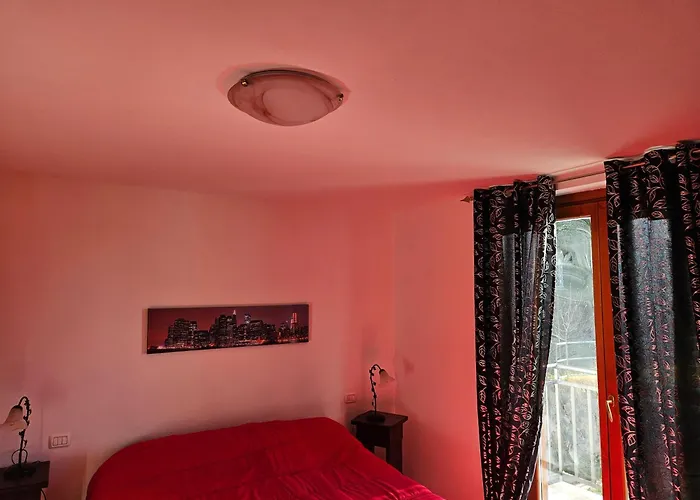 Appartamento La Casa Del Lupo - & Serina (Lombardy)